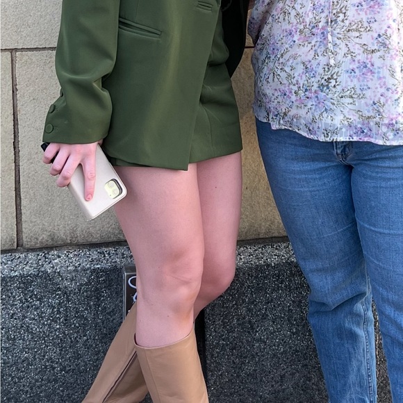 Camila Coelho Olive Blazer and Skort SET - Picture 7 of 7